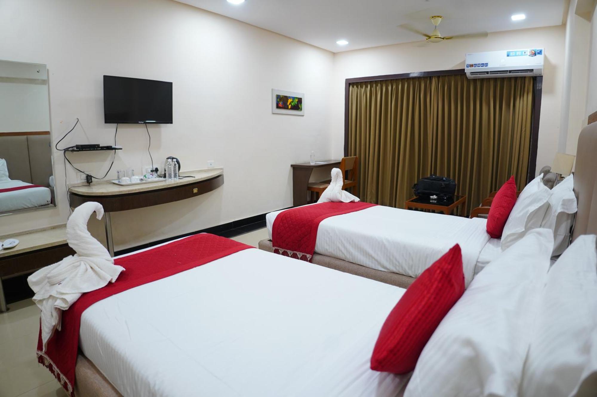 Hotel Grand Nagarjuna By Konark Hotels Guntūr Extérieur photo