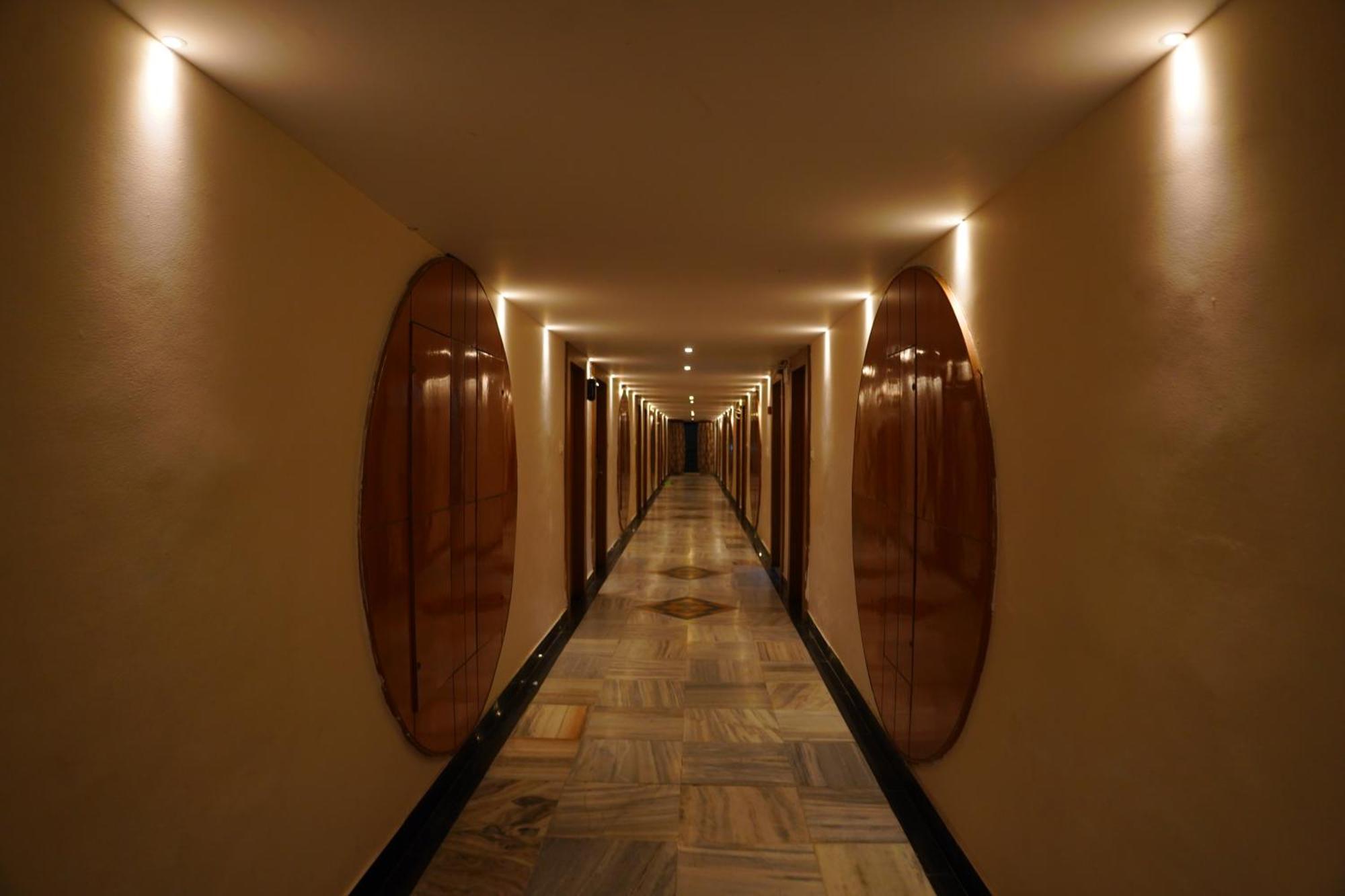 Hotel Grand Nagarjuna By Konark Hotels Guntūr Extérieur photo